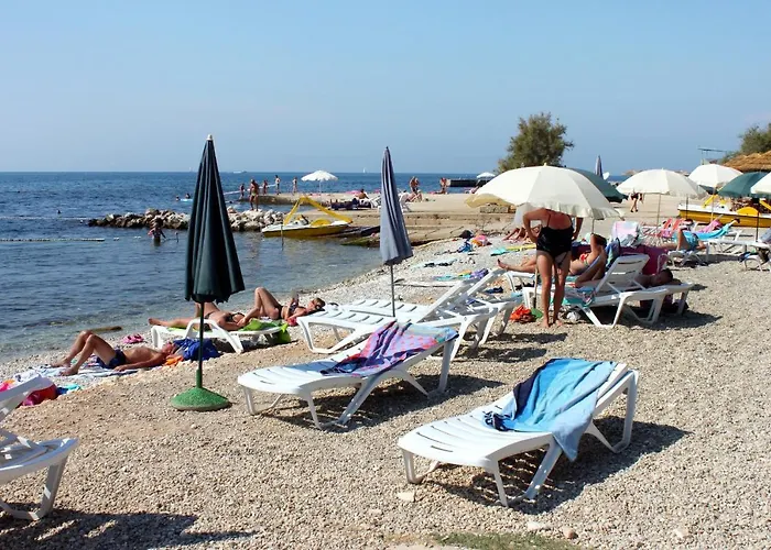 Casa vacanze Holiday House With A Parking Space Bonaci, Central Istria - Sredisnja Istra - 18104